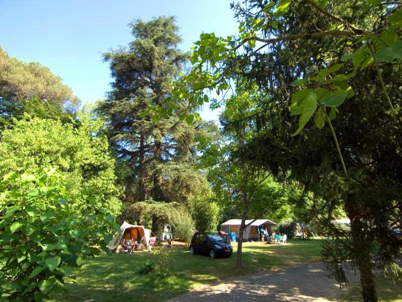 Camping Et Hotel Chateau Du Haget Montesquiou Extérieur photo